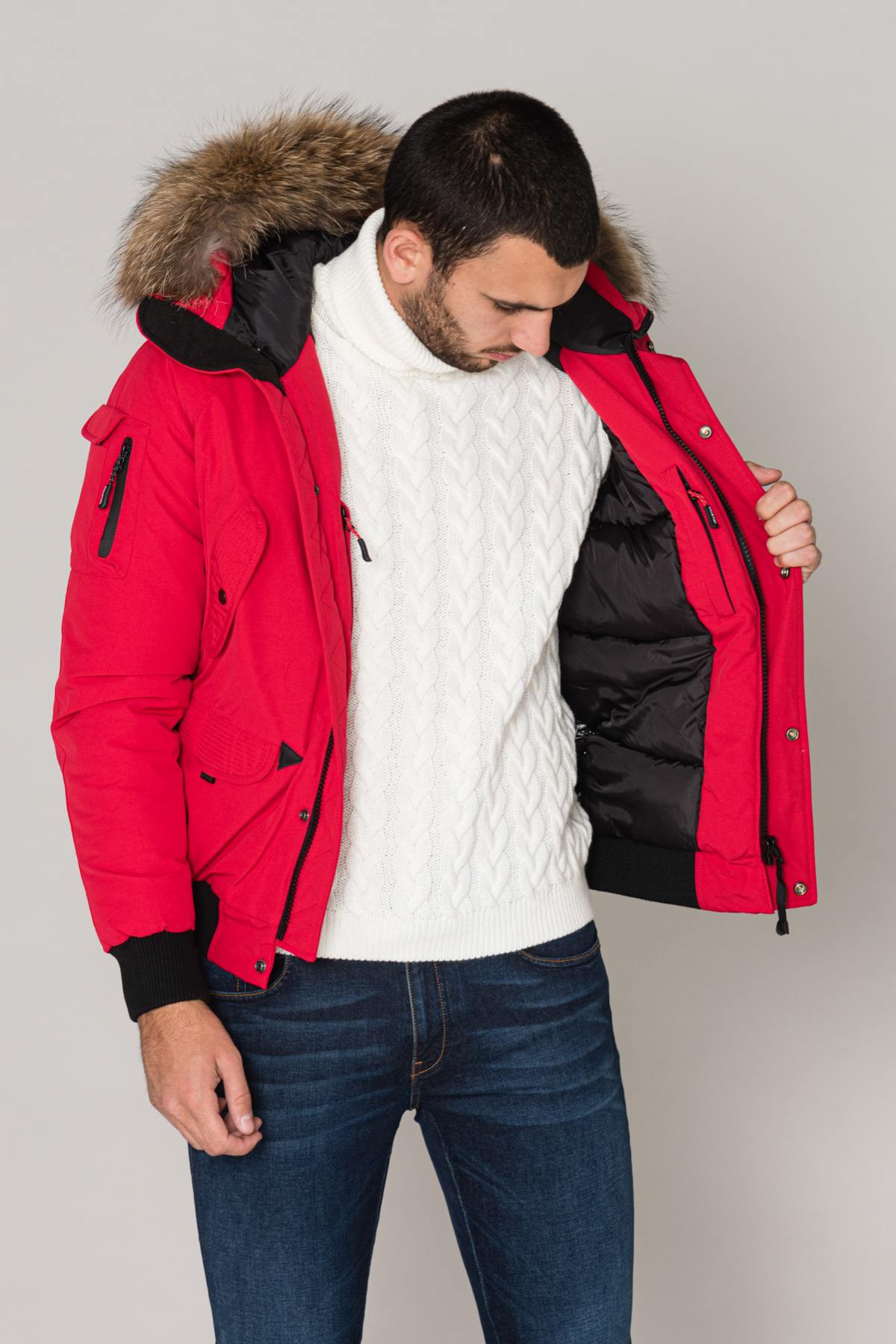 Chaqueta Hombre Helvetica Mountain Pioneers ANCHORAGE MEN RACCOON ED RED  — vista 4