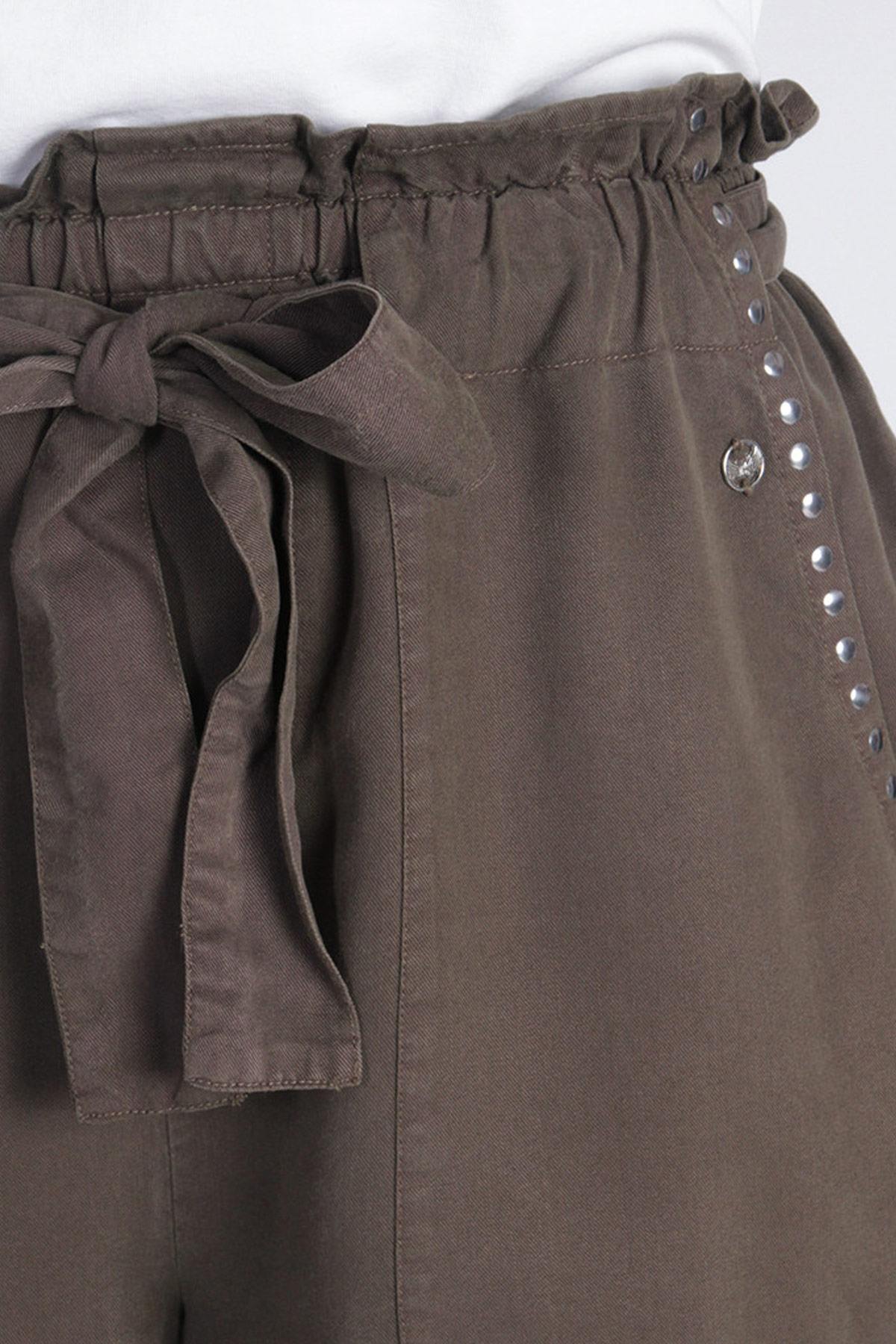 Short Donna Kaporal BRONZE ARMY — vista 4