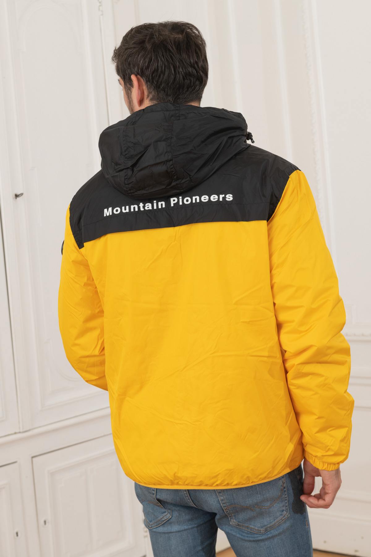 Giacche Uomo Helvetica Mountain Pioneers CASEY YELLOW — vista 4