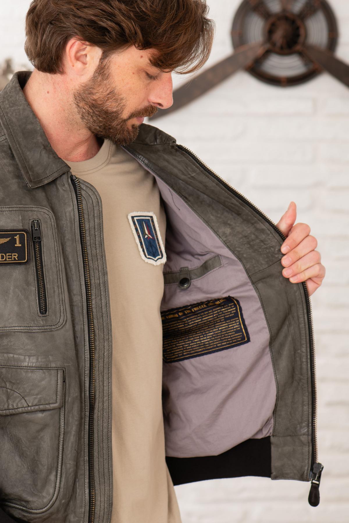 Giacche Uomo Aeronautica Militare PN5047PL00300 00014 FUMO — vista 9