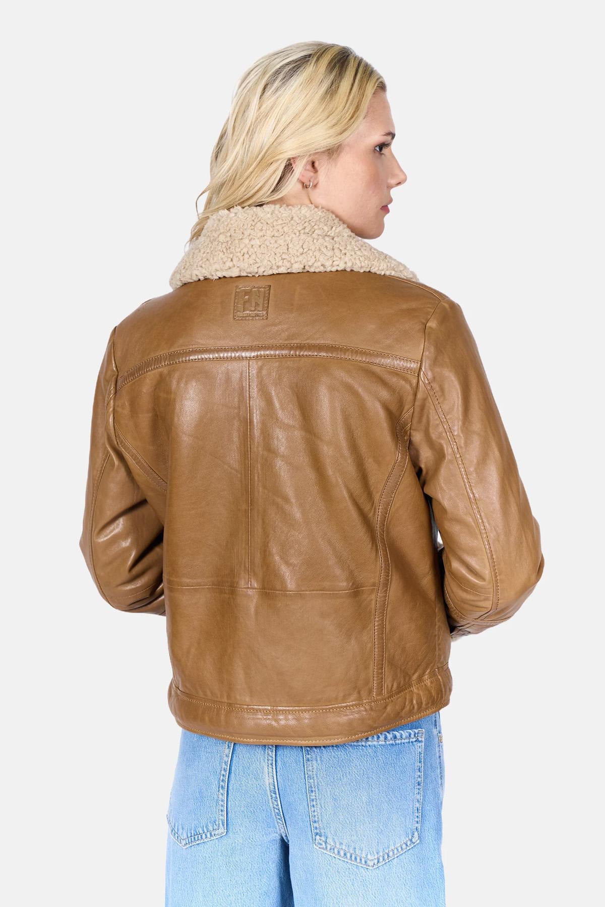 Chaqueta Mujeres Freaky Nation COZY MOOD PUG — vista 6