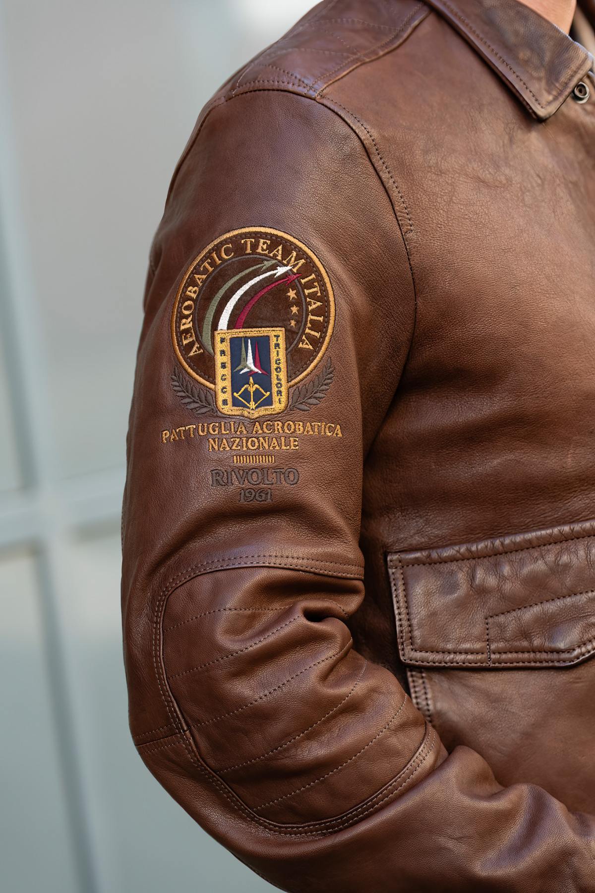 Herren Jacke Aeronautica Militare PN0963U100839 00048 TABACCO — Ansicht 2