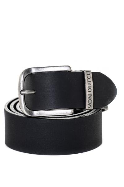Cinturón de cuero negro con hebilla de plata