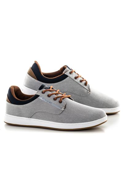 Sneaker aus grauem, marineblauem Textil