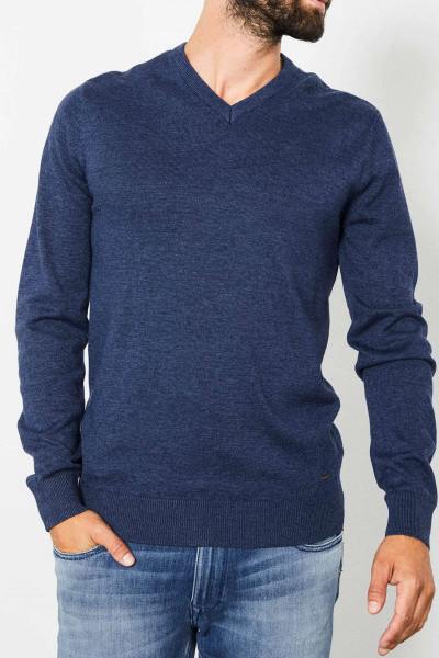 Pull col V en tricot bleu