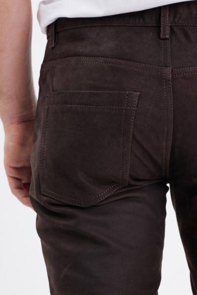 Pantaloni regolari in pelle di vacchetta nabuk
