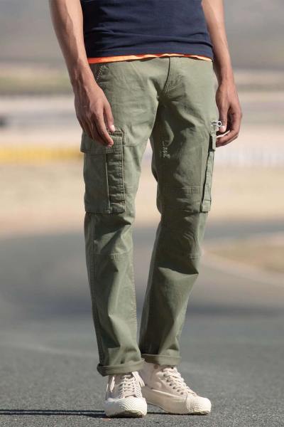 Pantaloni cargo militari color cachi
