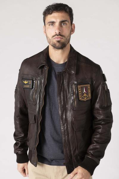 Bomber in pelle con toppe
