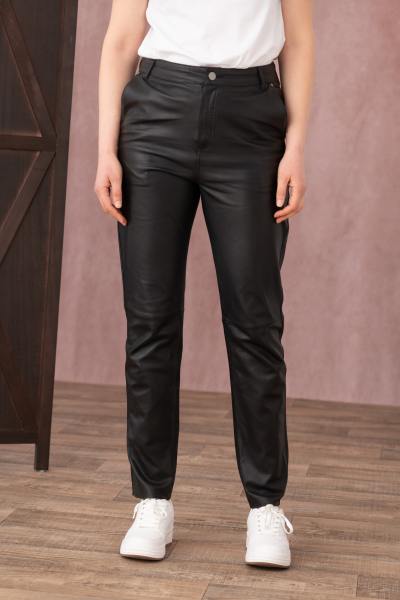 Pantalon en cuir noir coupe large