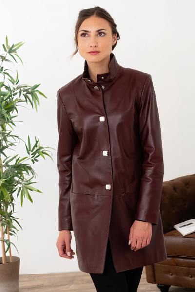 Manteau fin en cuir bordeaux chic