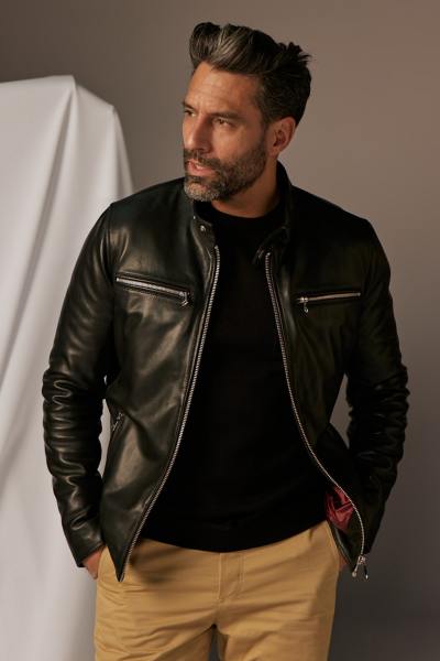 Blouson en cuir col motard noir avec poches zippées