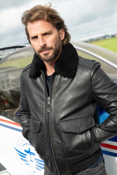 Blouson pilote en cuir noir