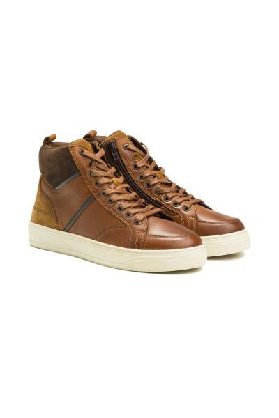 Sneakers alte in pelle cognac con crosta scamosciata