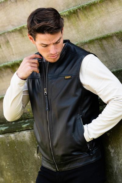 Gilet sans manches en cuir noir style biker