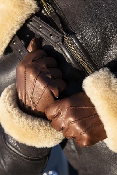 Gants en cuir couleur liège doublure polaire et élastique en laine