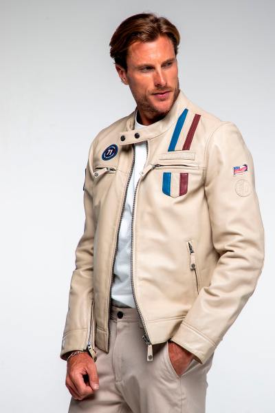 Pelle di montone ecru, blouson iconico ispirato a Steve McQueen.