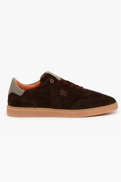 Sneakers basse in pelle scamosciata color castagna e grigia