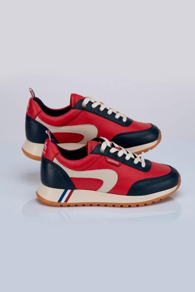 Zapatillas de carreras de cuero rojo oscuro