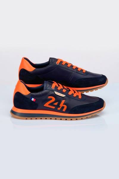 Rennsport-Sneaker aus blauem und orangefarbenem Leder