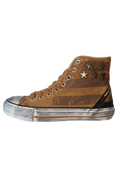 Scarpa alta in tela marrone con stelle metalliche