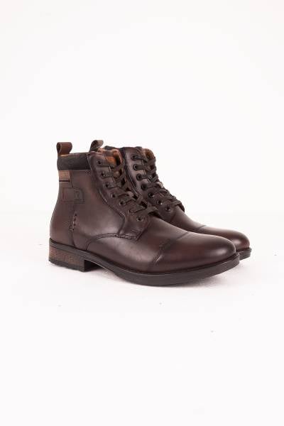 Schnürboots aus kastanienbraunem Leder mit Ledereinsätzen